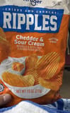 Crispy and crunchy ripples Cheddar &sour cream