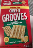 Cheez-It Grooves Sharp White Cheddar Crunchy Snack Crackers