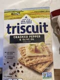 Triscuit Crackers, cracked pepper & olive oil