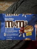 M&M's Vanilla Cookie Sandwich