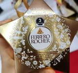 Ferrero Rocher Whole hazelnut in milk chocolate and nut croquante